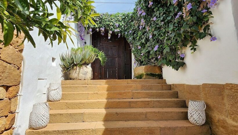 تختخواب و صبحانه Casa Yahri