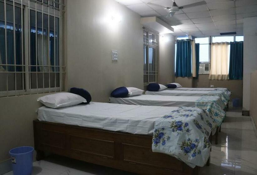 ホテル Manik Resort By Wb Inn