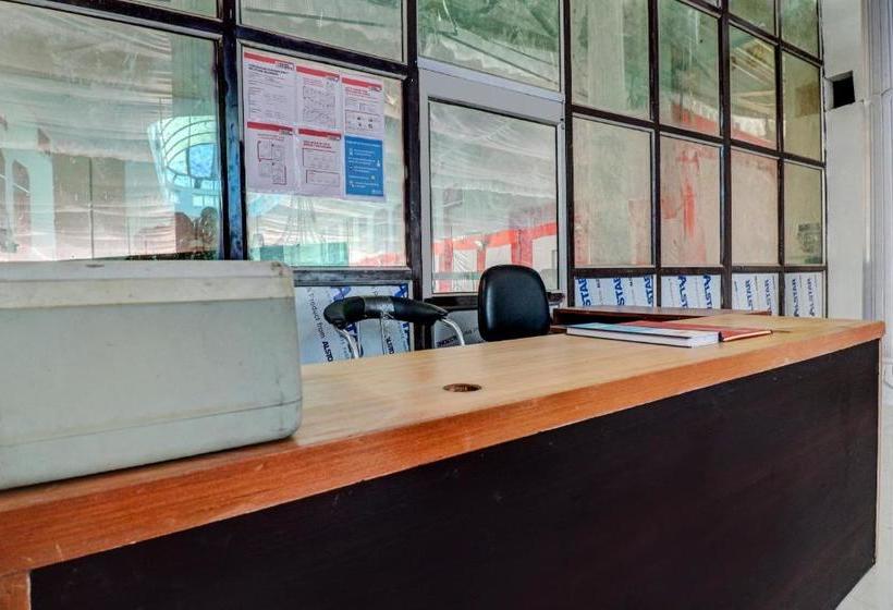 בית מלון כפרי Oyo 74957 Hotal Niwari House