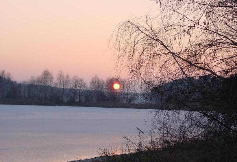 בית מלון כפרי Und Restaurant Karpfenschänke