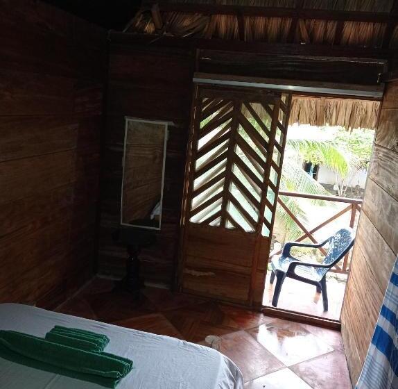پانسیون Hostal Belleza Tropical