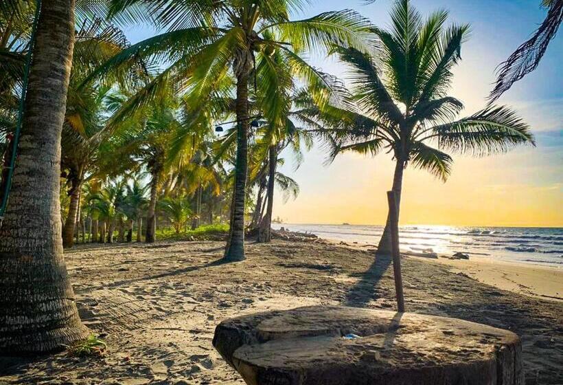 پانسیون Playa Jaguar   Beach Club