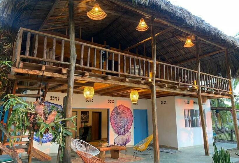 پانسیون Playa Jaguar   Beach Club