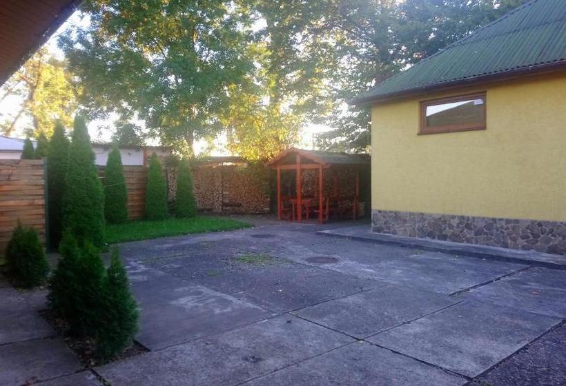 ユースホステル садиба у яноша