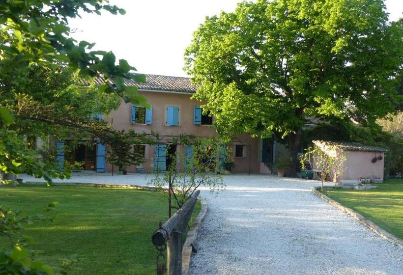 مبيت وإفطار Mas D'auseu