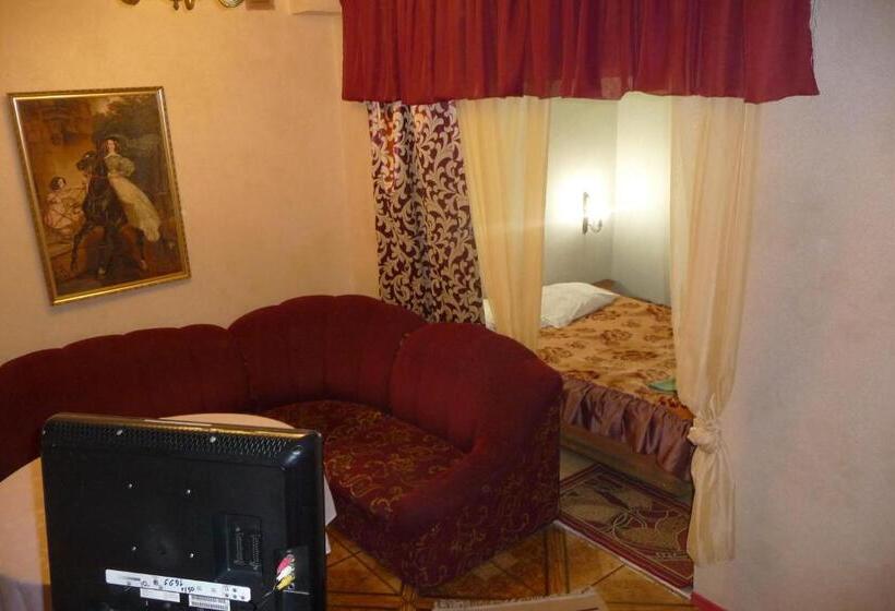 Hôtel готель маєток
