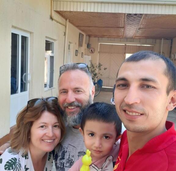 بنسيون Dilnura Guest House