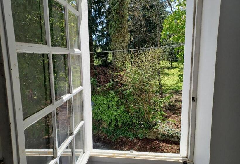 ベッドアンドブレックファースト L Auberge De La Forêt
