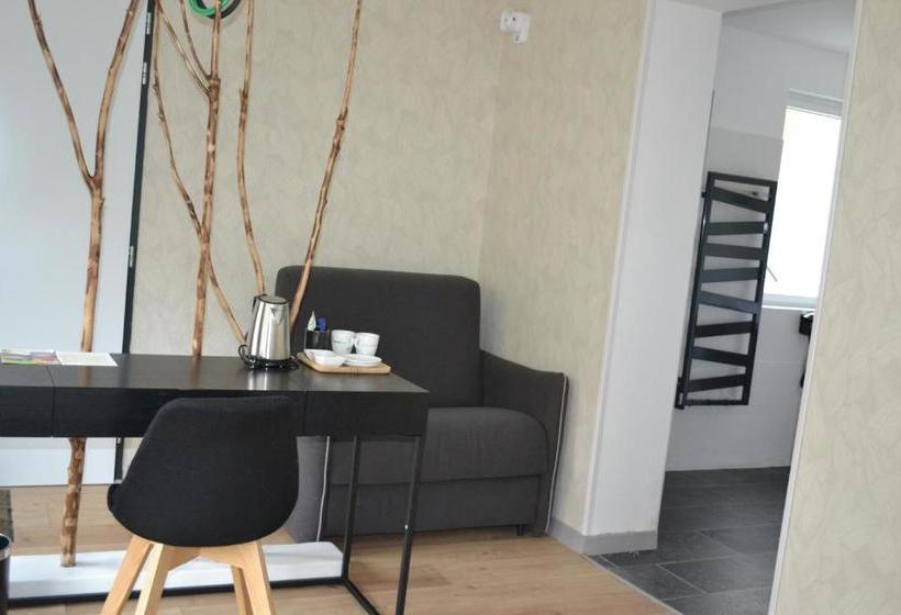 ホテル Logis Auberge De Pont Calleck