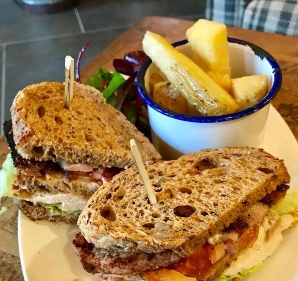 هاستل The Pig Inn