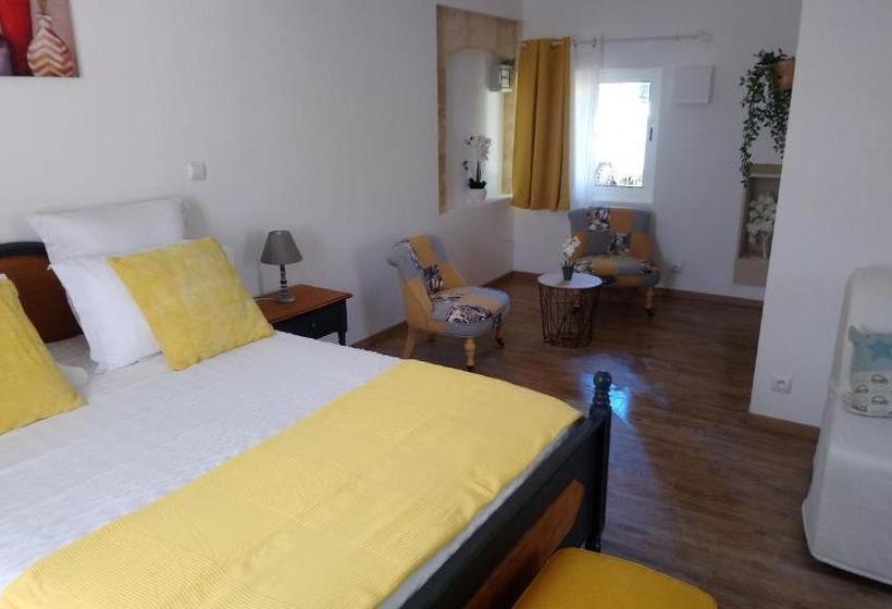 مبيت وإفطار Chambres D'hôtes Du Domaine De Lansac