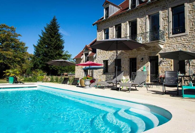 مبيت وإفطار Le 49 Côté Parc & Spa