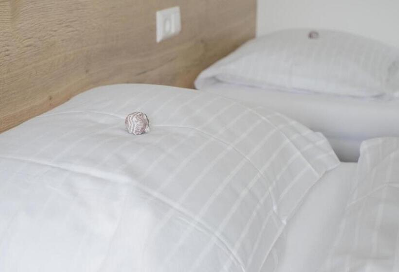 مبيت وإفطار Rimo