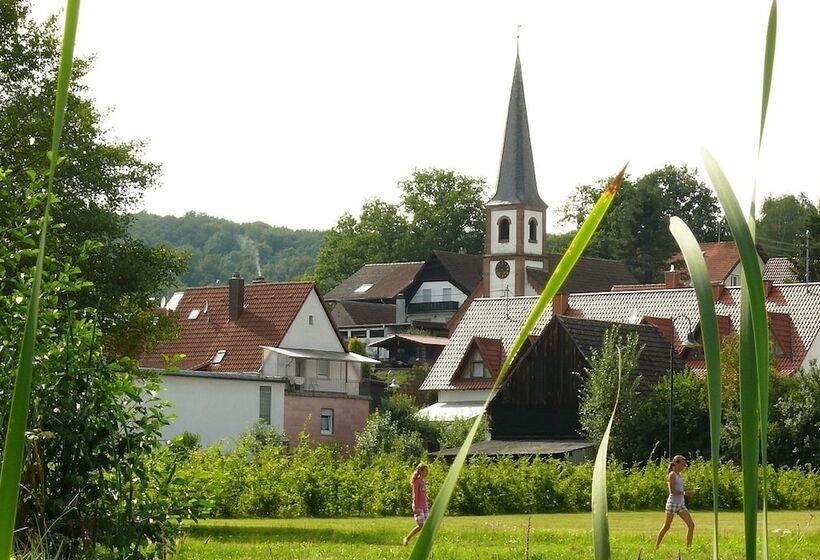 ホテル Blick Zum Maimont