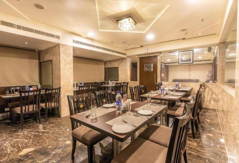 호텔 Cygnett Inn Ramachandra