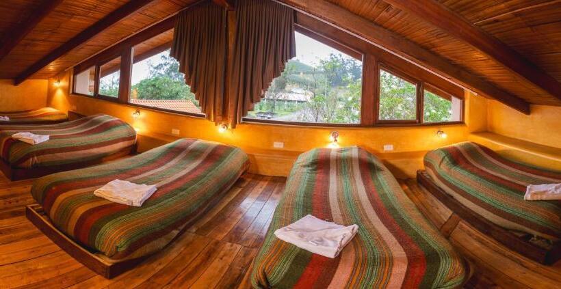 בית מלון כפרי Llullu Llama Mountain Lodge
