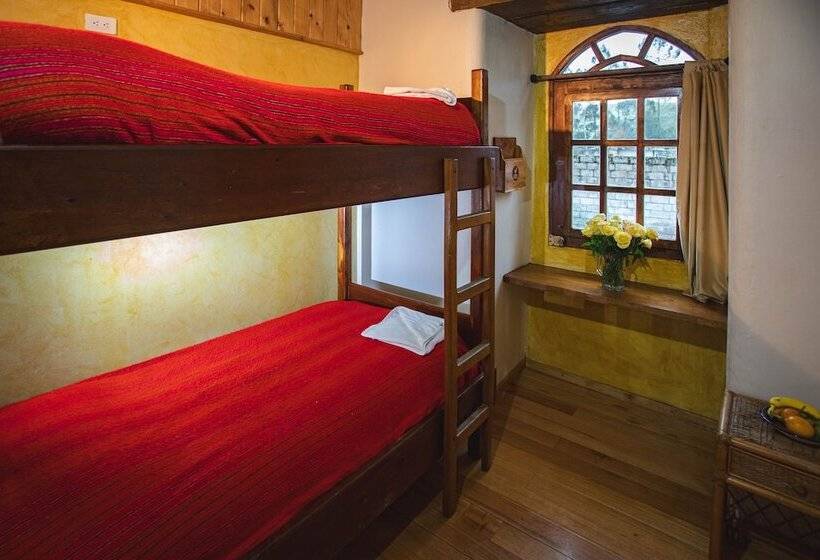 בית מלון כפרי Llullu Llama Mountain Lodge