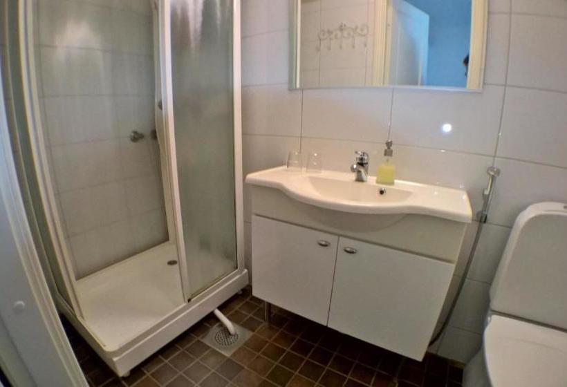 בית מלון כפרי Vääksyn Apteekinmajoitus