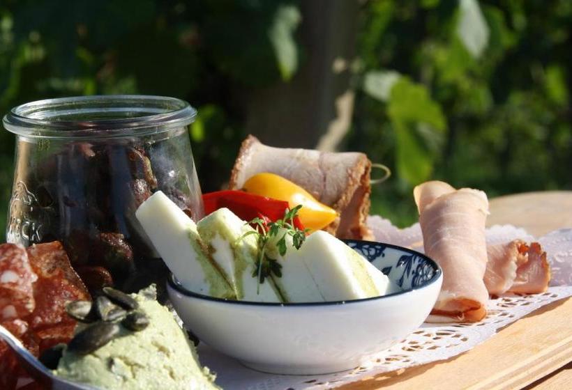 ホテル Weingut Tschermonegg