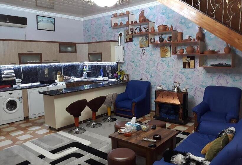 بنسيون Baku Black Mountain Guest House