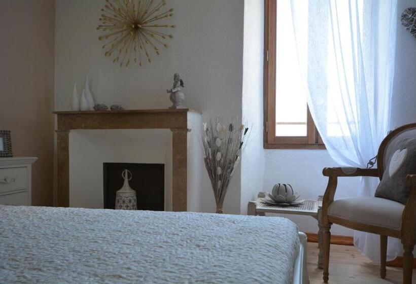פנסיון La Bastide De Sauvetas