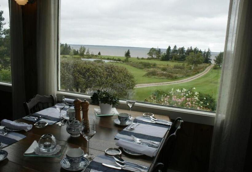 הוסטל Amherst Shore Country Inn
