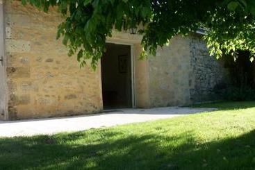 تختخواب و صبحانه Chateau Laborde Marjolaine