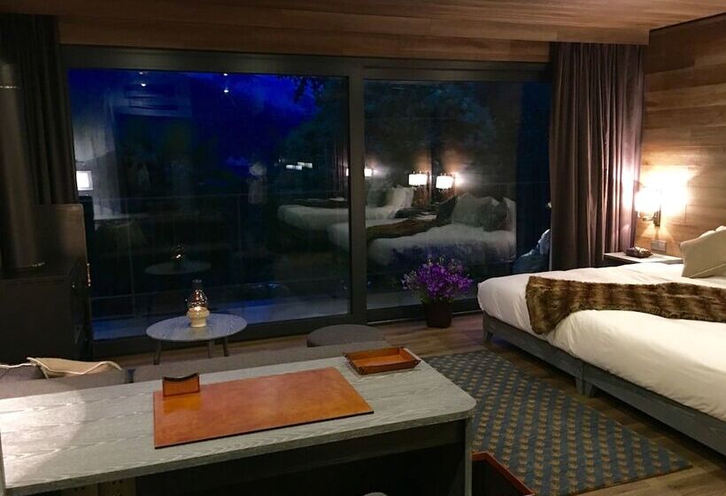 فندق Songtsam Tacheng Lodge