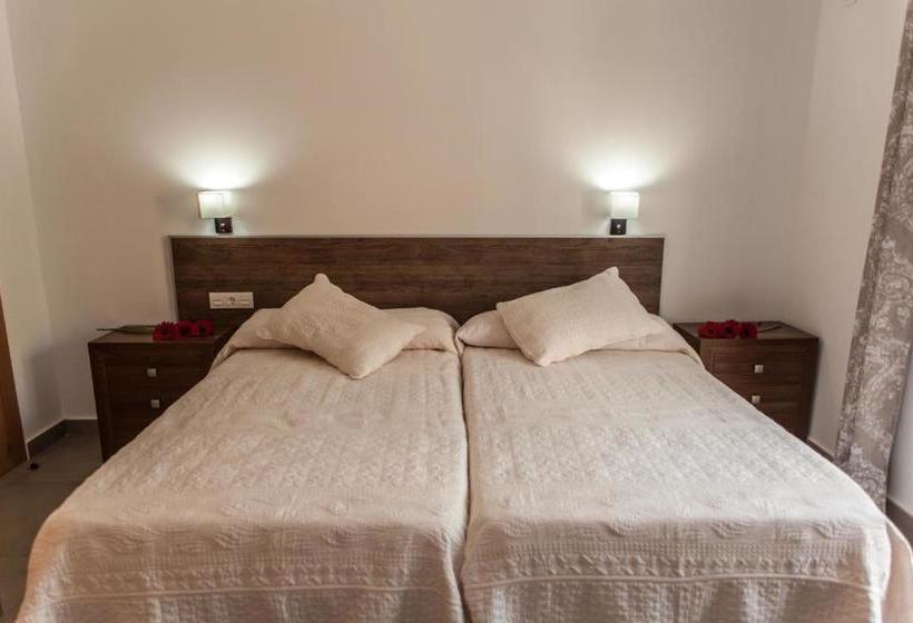 پانسیون Hostal Soledao