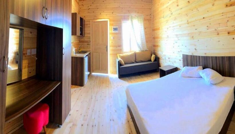 بنسيون Zambak Holiday Village