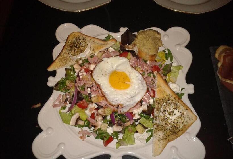 ベッドアンドブレックファースト Au Paradis Cathare