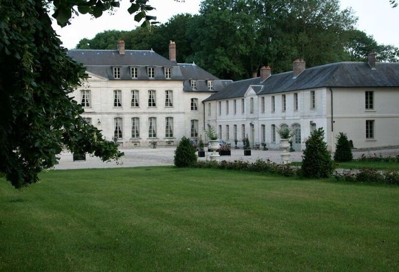 צימר Château De Maudetour