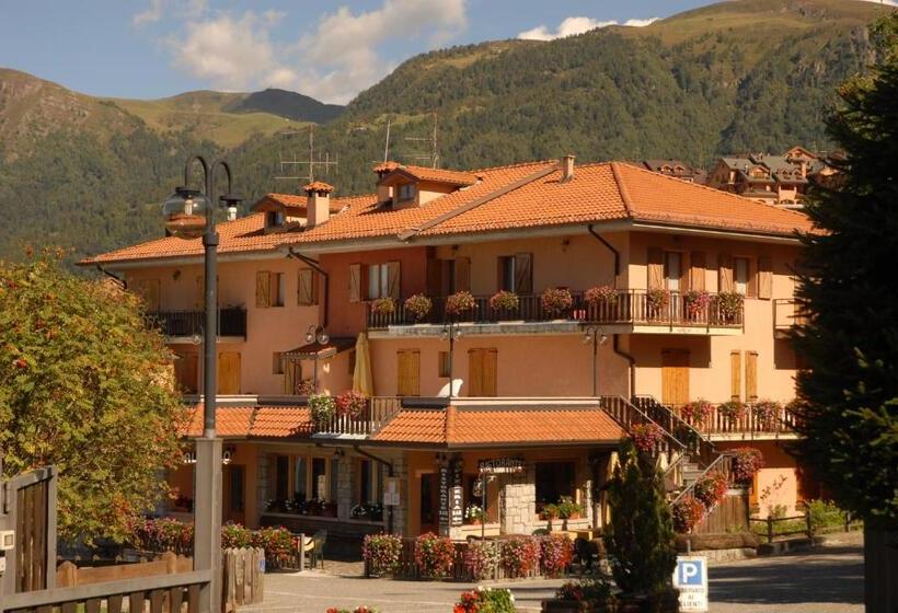 호텔 Albergo Legazzuolo Montecampione