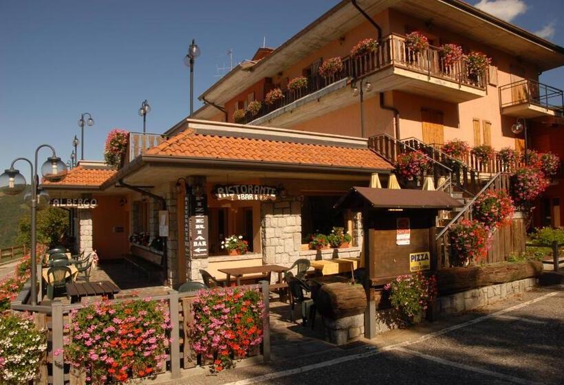 호텔 Albergo Legazzuolo Montecampione