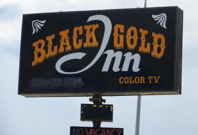 בית מלון כפרי Black Gold Inn