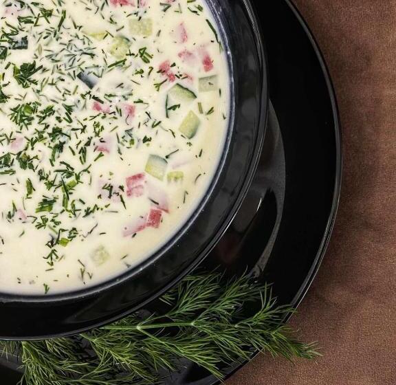 Отель Chorna Skelya Resort & Wellness