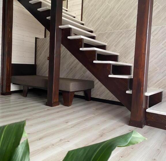 Отель Chorna Skelya Resort & Wellness