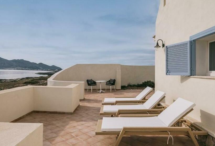 هتل Mangia S Favignana Resort