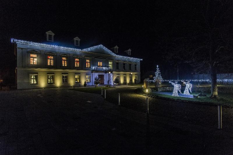 فندق Zámeček Petrovice