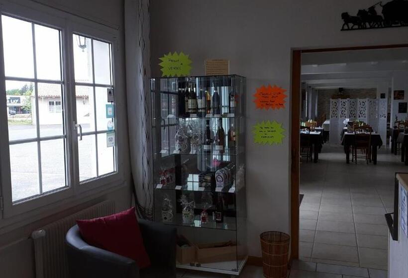 Le Mareuillais Hotel Restaurant