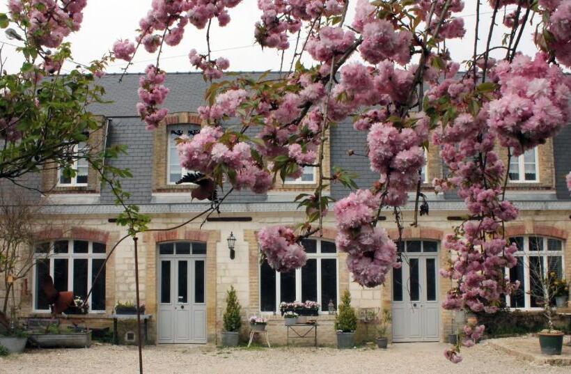 פנסיון Le Presbytère De Sévigny