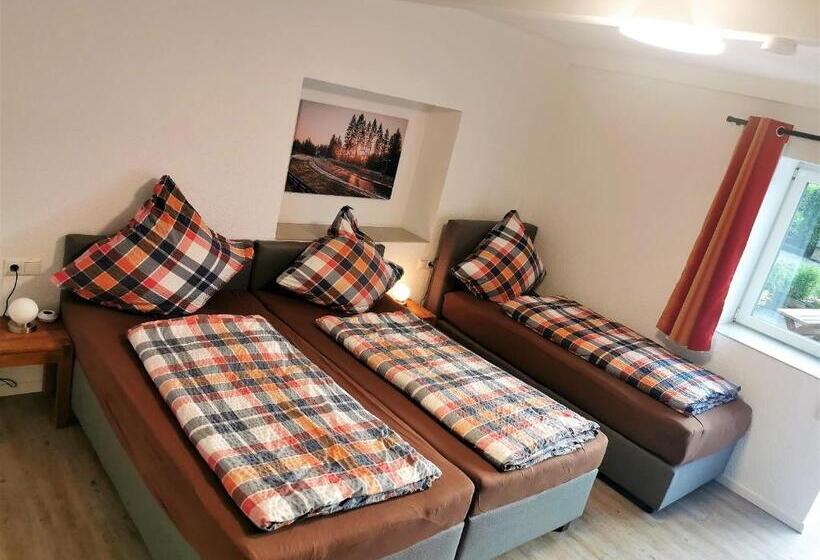 ペンション Speedys Bed & Breakfast