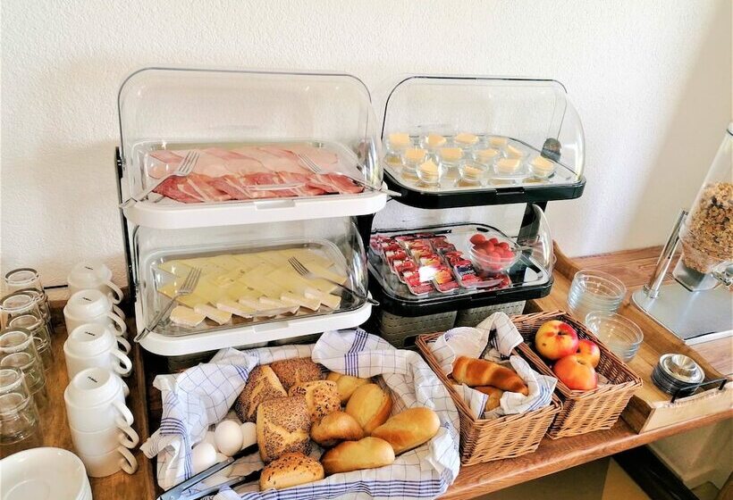 ペンション Speedys Bed & Breakfast