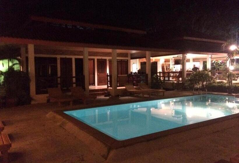 Chaya Resort