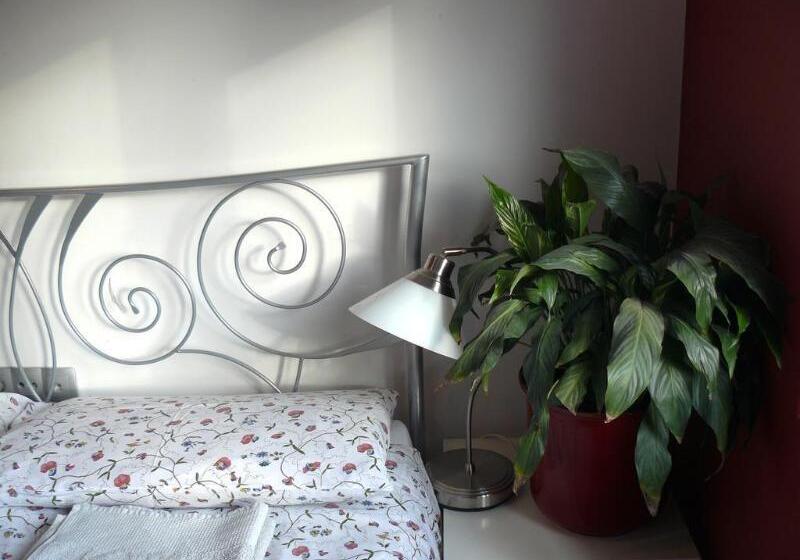 فندق Celic Art Apartments