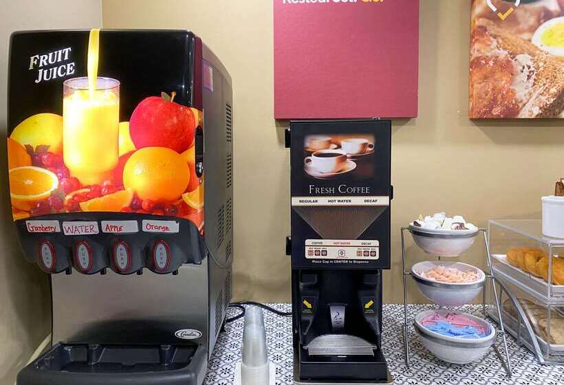 فندق Comfort Suites Kings Bay Naval Base Area