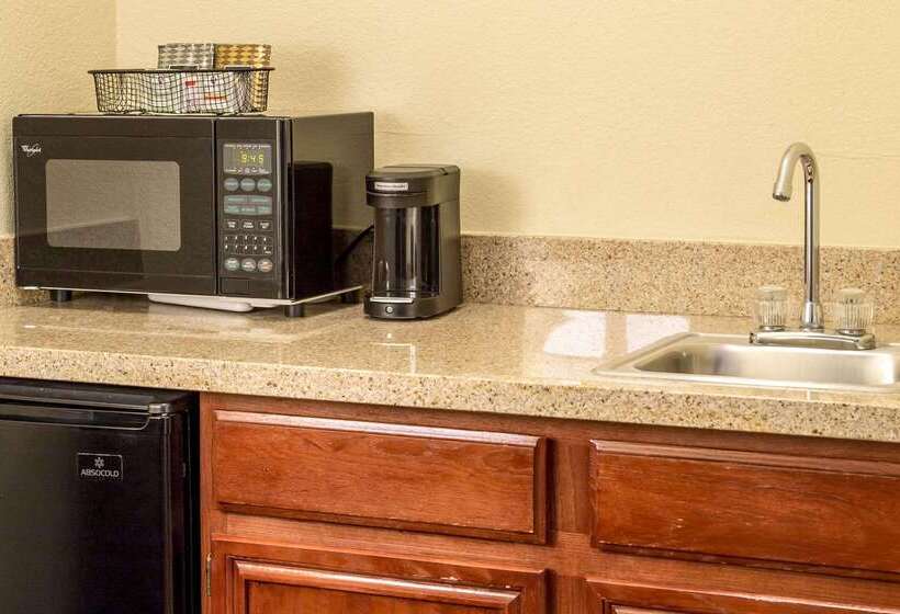 هتل Comfort Suites Fort Worth North Fossil Creek