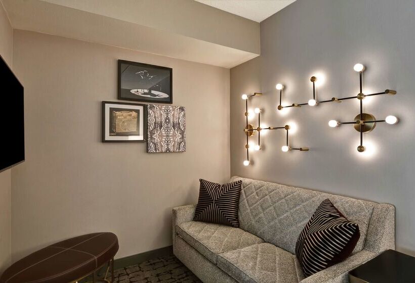 Doubletree By Hilton Hotel Baton Rouge