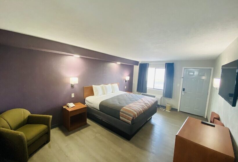 هتل Executive Inn Kingsville