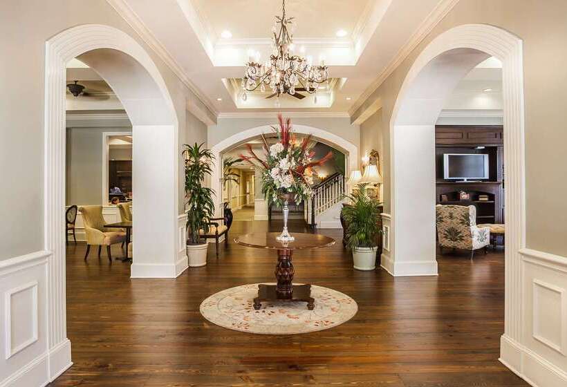 هتل Hampton Inn & Suites Savannah Historic District